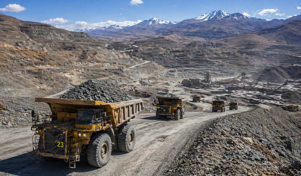 La minería genera divisas récord en Argentina pero enfrenta una marcada escasez de personal calificado