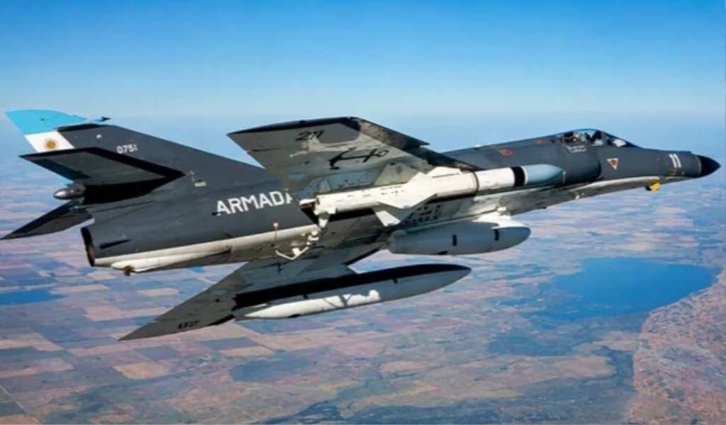 La Armada Argentina retira a los Súper Étendard, los aviones que hicieron historia en Malvinas