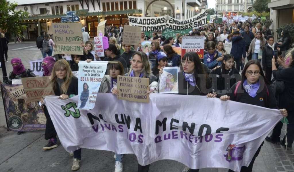 A 11 años del primer "Ni Una Menos", una multitud marchó en Salta contra la violencia de género