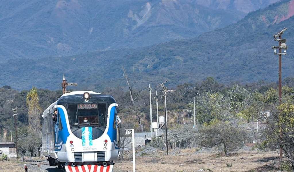 ¡Indignación total! Se quedó sin coches el tren Cerrillos-Salta y explotan los usuarios