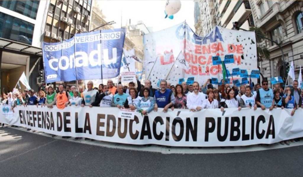 Universitarios firmaron un acuerdo con Nación pero lo critican: “La mayoría aceptó porque está ahogada financieramente”