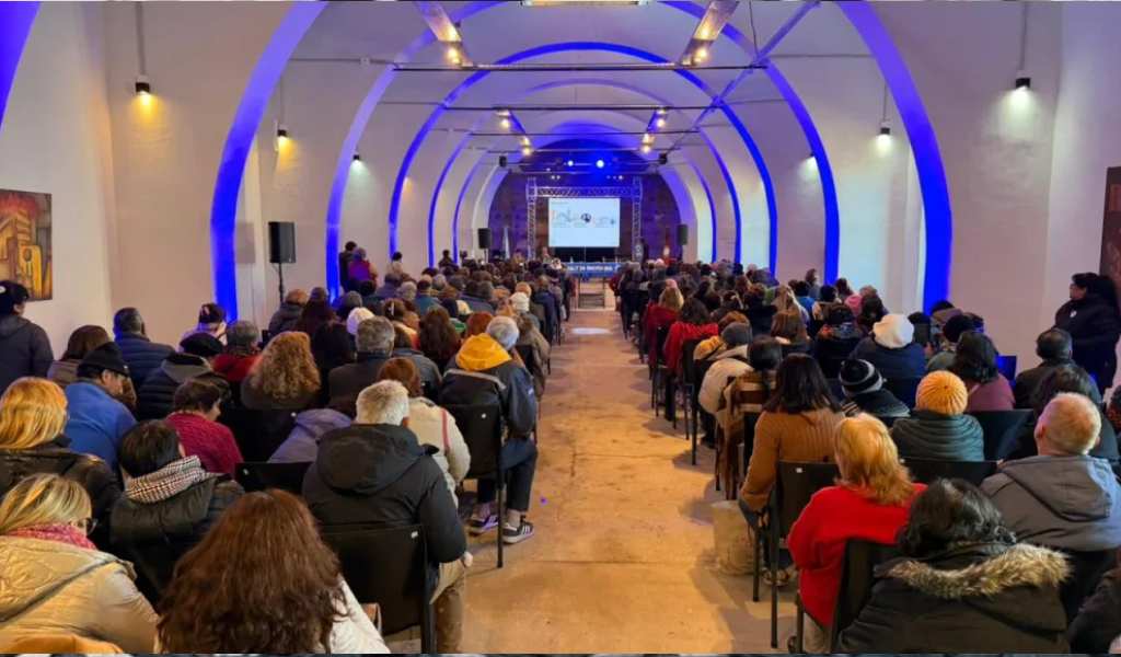 Más de 300 personas participaron del 1º Encuentro Municipal de Gerontología y Geriatría  organizado por la Municipalidad de Salta