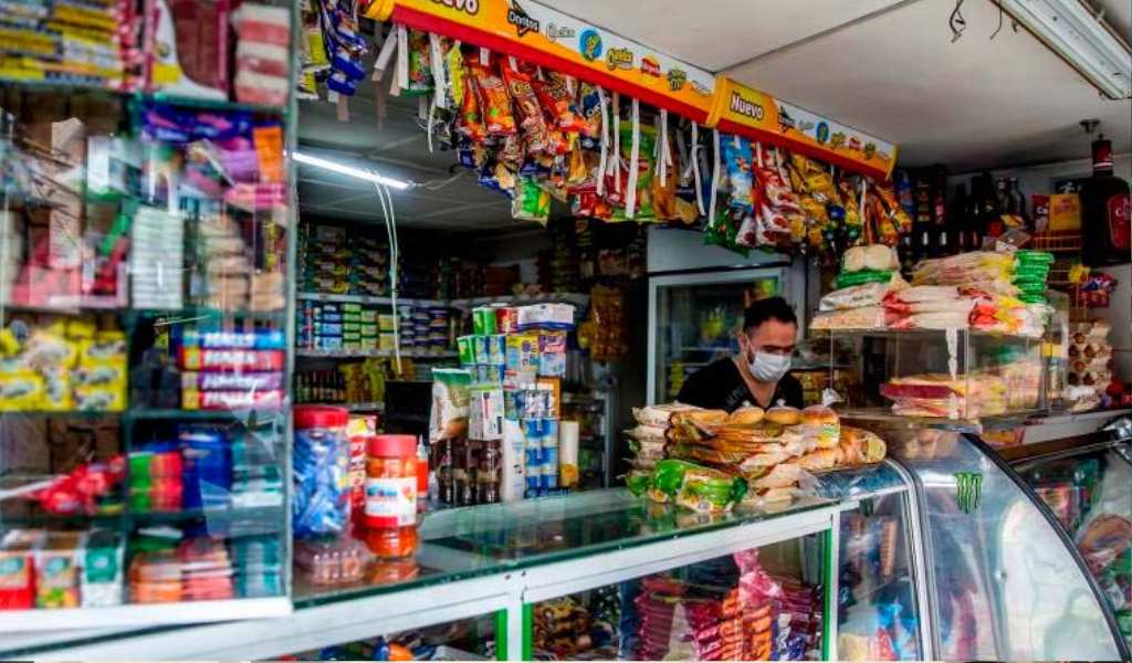 Almacenes en diferentes puntos del país reciben listas de precios con aumentos que duplican a la inflación