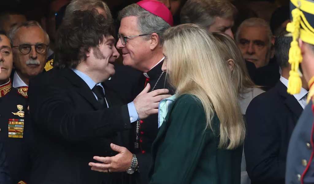 En el Tedeum, García Cuerva volvió a incomodar a Milei: "Hay queiens se esconden en cuevas de corrupción para volverse ricos"