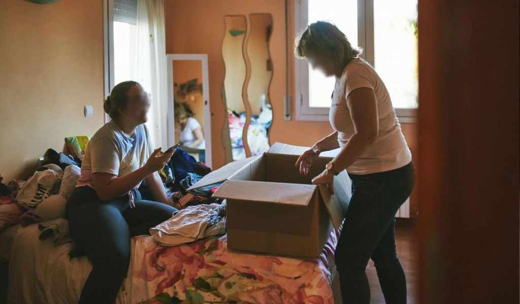 Vivir con los padres hasta pasados los 30: el 44% de los jóvenes argentinos no puede emanciparse