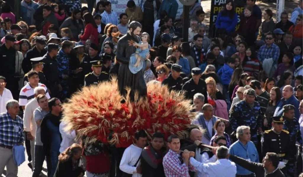 El Santo del Pan y del Trabajo San Cayetano une a los Salteños en un Canto de Fe y Gratitud
