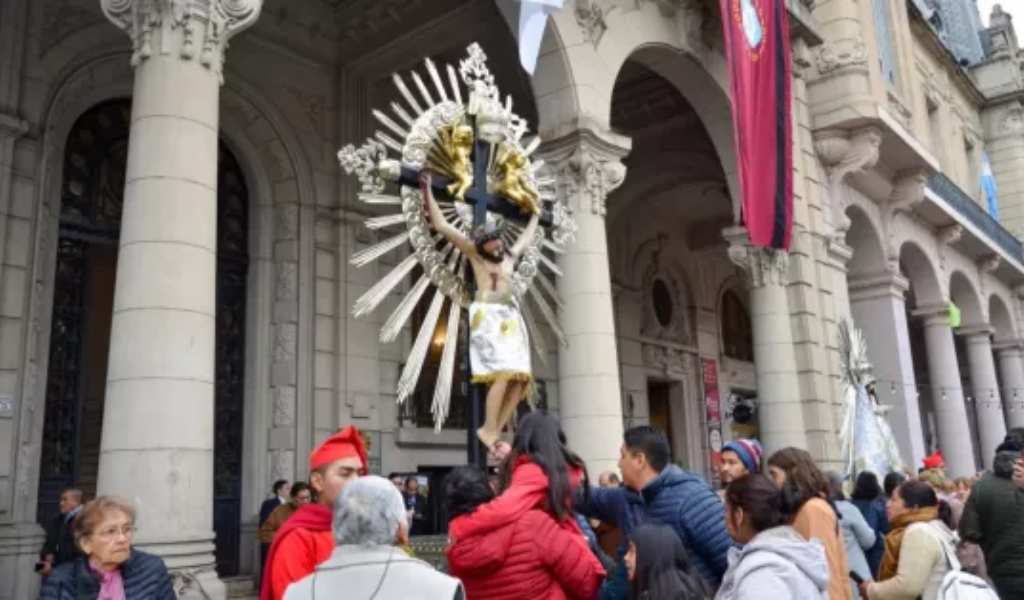 Salta ya vive el Milagro 2026: El Centro Cultural América recibirá mañana a las imágenes peregrinas