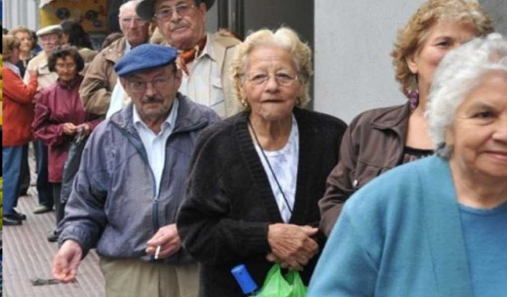 Confirmaron un bono de $70.000 para jubilados y pensionados en diciembre