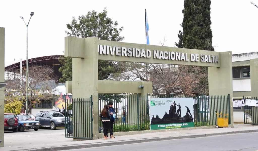Paro en la UNSa hasta el 6 de diciembre: "Nación adeuda un 50% de aumento salarial a los docentes"