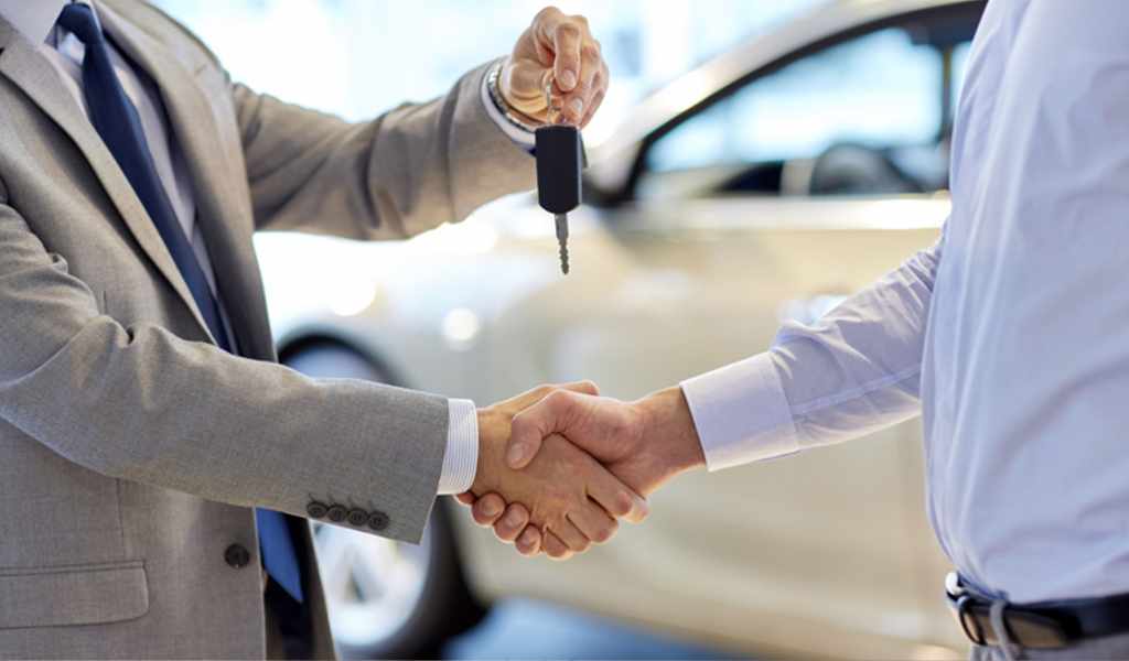 El Gobierno eliminaría el impuesto interno a los autos 0 Km pero solo para los vehículos que tienen mayor valor