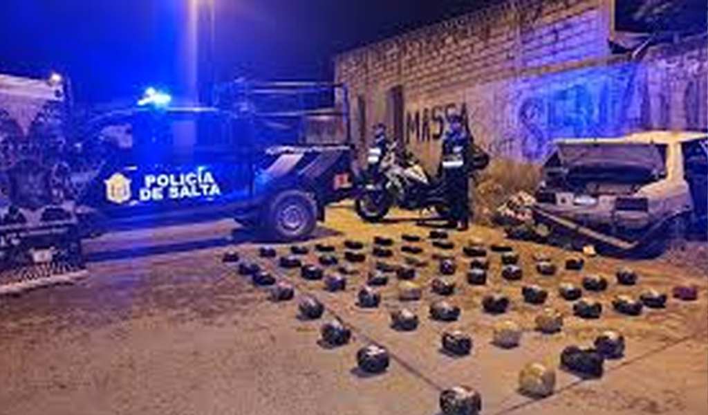 Golpe al narcotráfico en Salta: Secuestraron 200 kilos de cocaína pura en ruta nacional