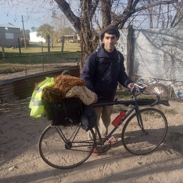 Un salteño a pesar de tener una prótesis peregrinó en bici 900 Km para llegar hasta la Virgen de Itatí