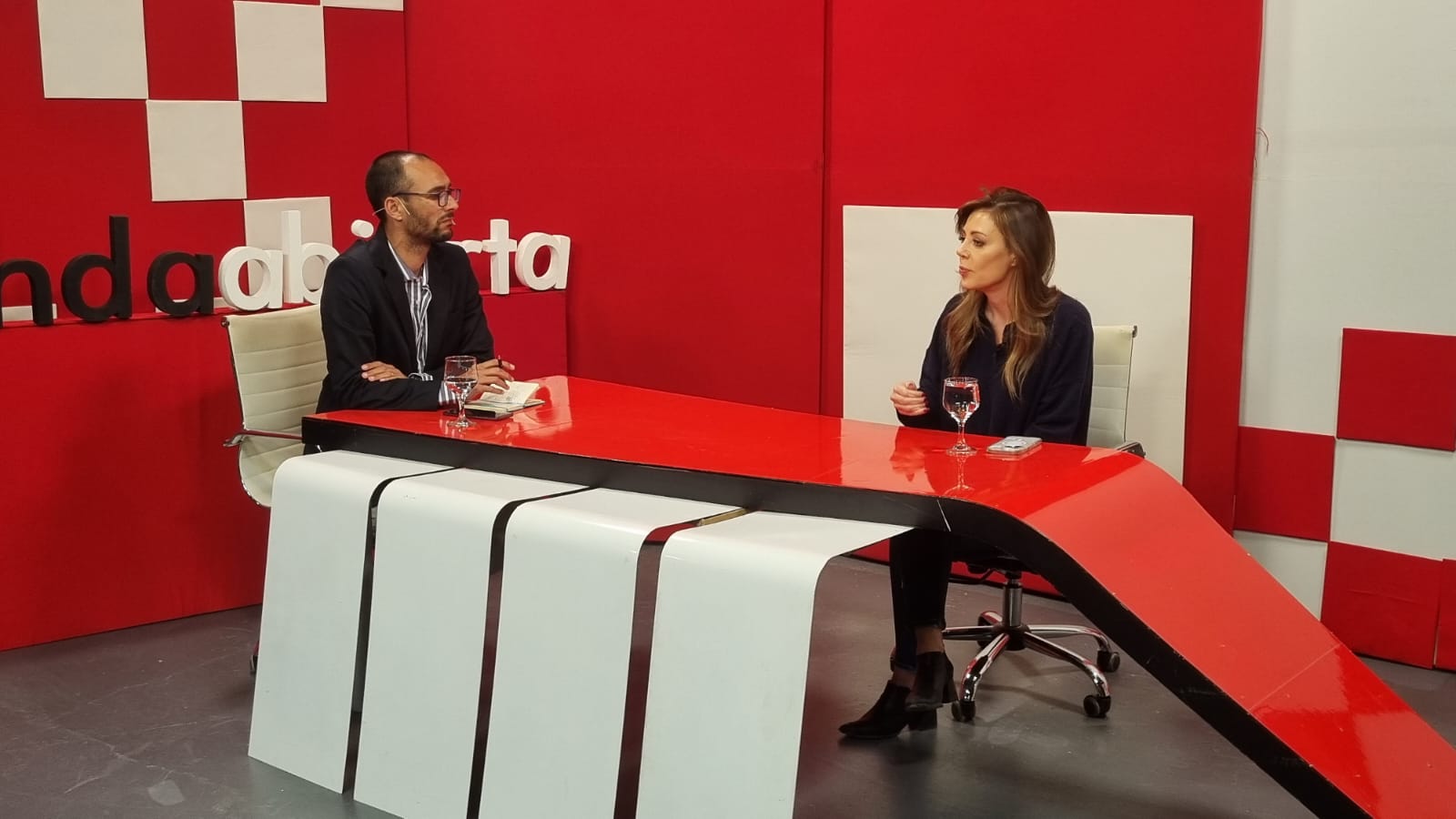 Para Flavia Royón, “el Gobierno Nacional debe ponerse a trabajar en lugar de recortar”