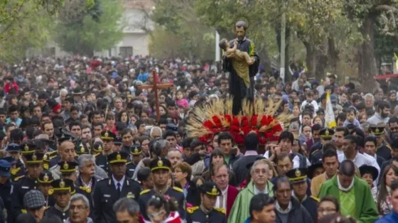 La emotiva caminata por San Cayetano: La conmovedora procesión que unió a miles de salteños