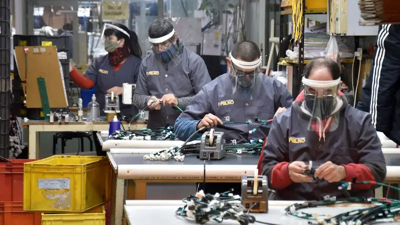 La doble crisis de las Pymes de Argentina: Además de vender poco, 6 de cada 10 ya tienen problemas para cobrar