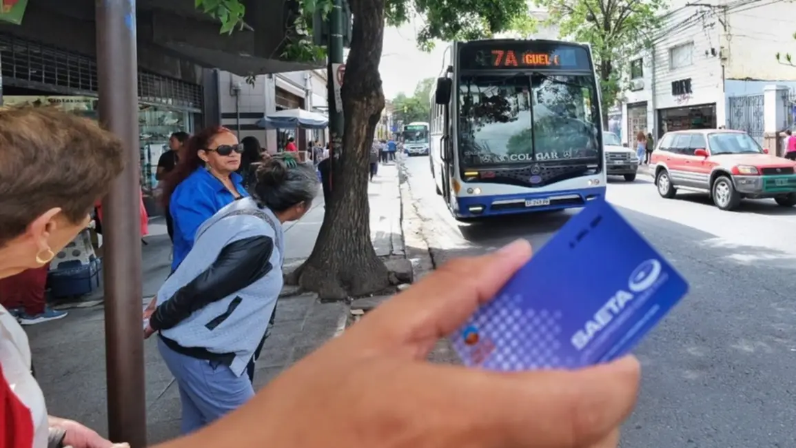 SAETA confirmó que eliminará el trasbordo gratuito: "Los usuarios comenzarán a pagar el 50%  del segundo viaje"