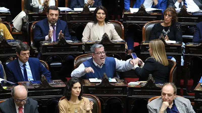 La oposición busca los votos para tratar antes de fin de año un proyecto que aborde y alivie la situación de los morosos