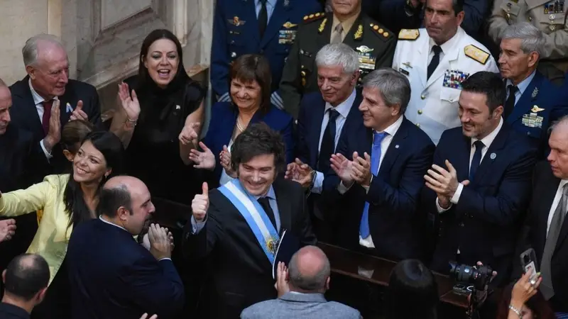 Milei da por aprobado el temario de extraordinarias y ya planea el agasajo a sus legisladores con un asado