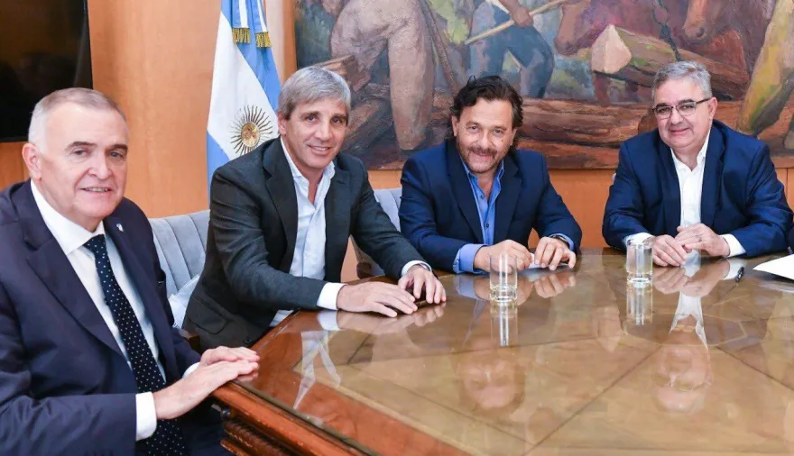 Los gobernadores Gustavo Sáenz, Raúl Jalil y Osvaldo Jaldo frenaron el cambio en la Ley de Tierras