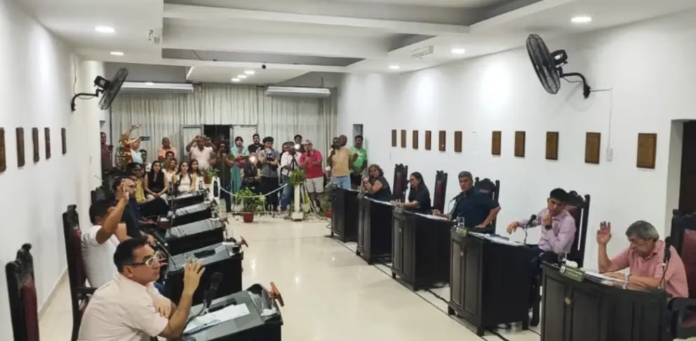 Tartagal: Los concejales de La Libertad Avanza perdieron la votación, se retiraron del recinto y se negaron a jurar sus cargos