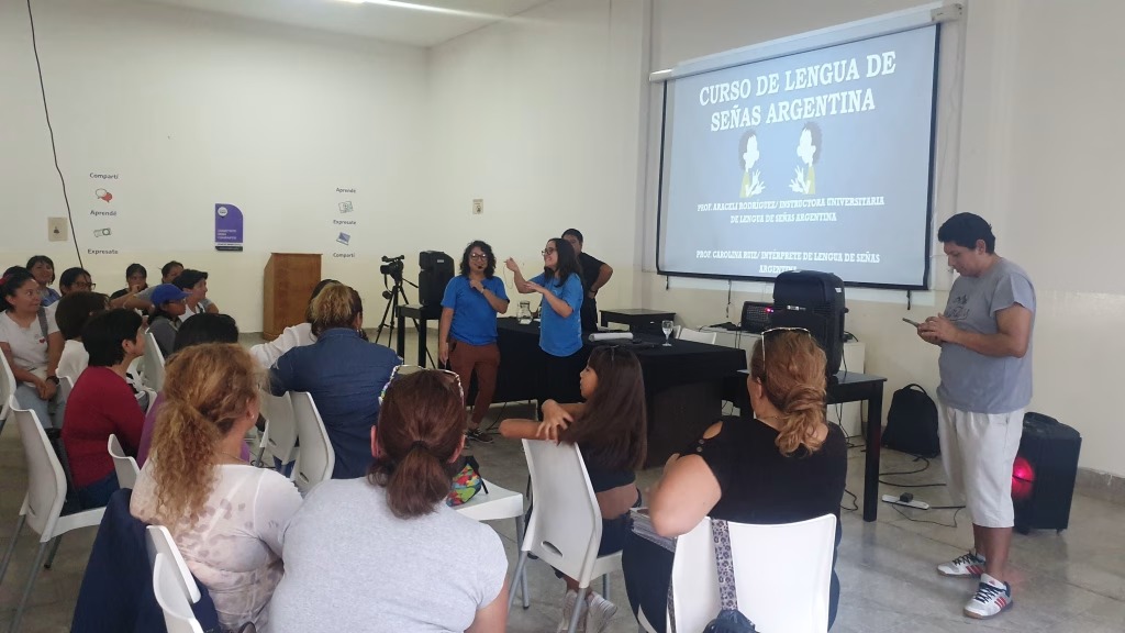 El municipio de Salta dictará un taller introductorio de Lengua de Señas en barrio Solís Pizarro
