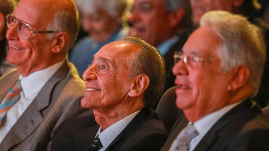 Las máximas entidades empresarias exigieron a Milei diálogo y cuestionaron el cierre de industrias