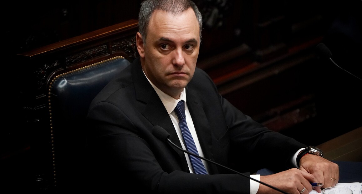El caso Adorni se reactiva: la fiscalía requirió que el exfuncionario justifique sus bienes en 15 días