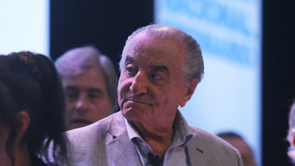 Miles de monotributistas en Argentina podrían quedarse sin cobertura médica