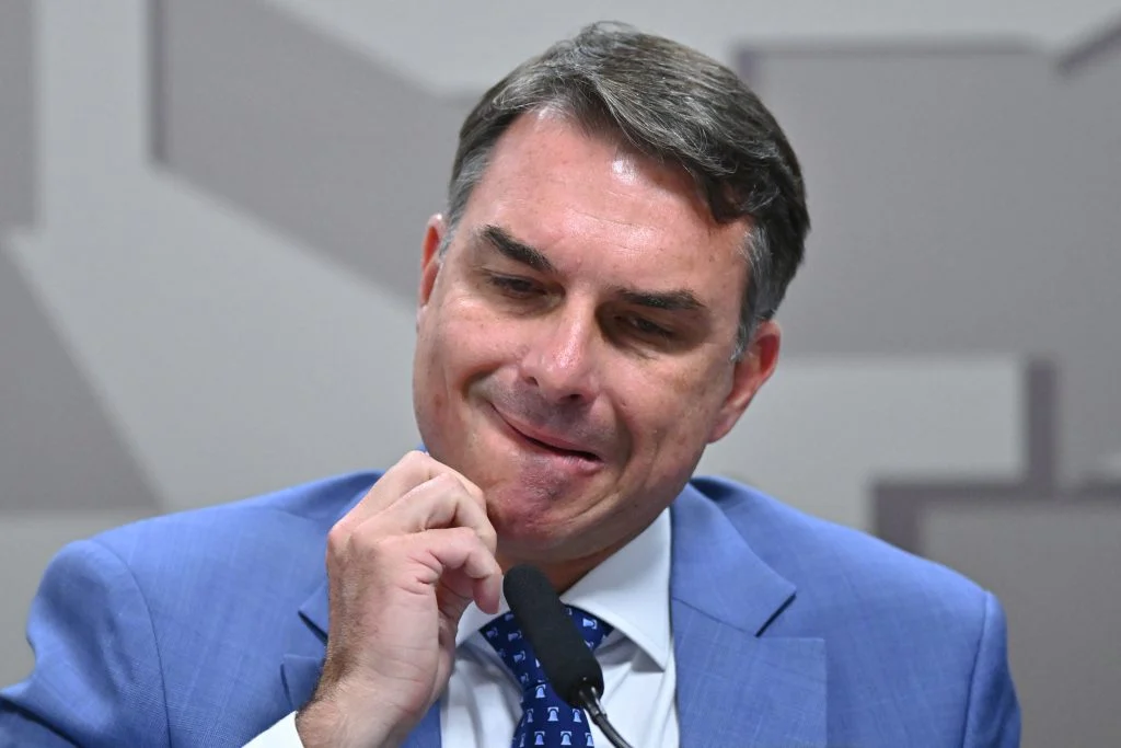 Flávio Bolsonaro quiere pedir la anulación de las elecciones