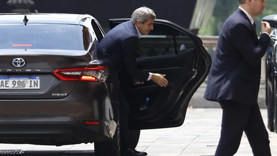 El mercado castigó a Caputo en la renovación de  la deuda en pesos y le cobró tasas que duplican la inflación