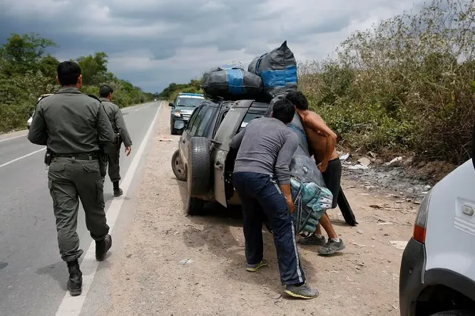 25 bagayeros narcos se enfrentaron a tiros  con seis gendarmes en el norte de Salta