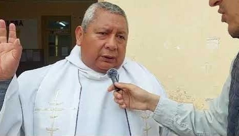 ​La valiente misión de un cura en Salta: Rescatar jóvenes de las drogas a costa de su propia vida