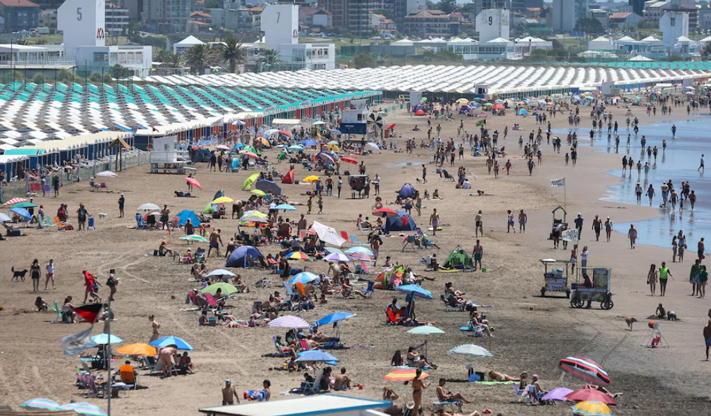 Turismo: Una familia gastará casi $4 millones para visitar destinos nacionales y más de $10 millones para puntos turísticos internacionales