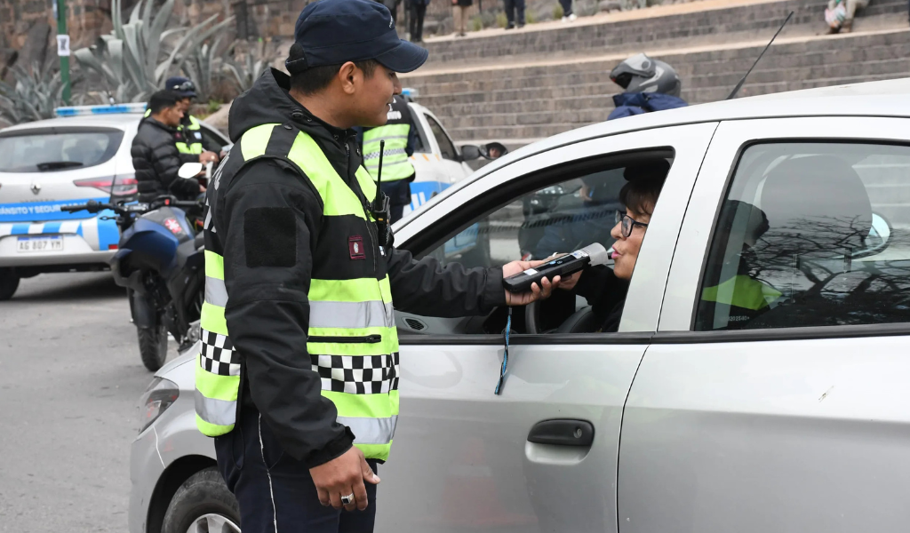 ¡Respetá las normas, evitá sanciones y dolores de cabeza! Tránsito desplegará un amplio operativo durante las fiestas de fin de año