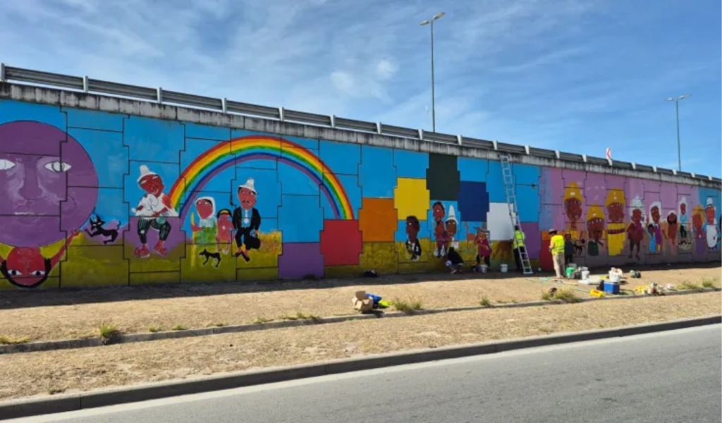 Un nuevo mural embellece la rotonda de Limache: La obra de arte fue llevada a cabo por el artista Haro Galli