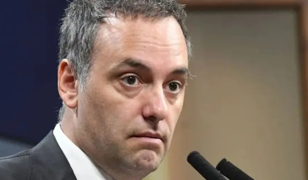 Escándalo. La escribana que escrituró los inmuebles de Adorni trabajó para narcos que usaban testaferros