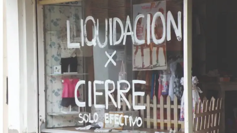 La caída del consumo no encuentra piso: las ventas minoristas volvieron a bajar en julio