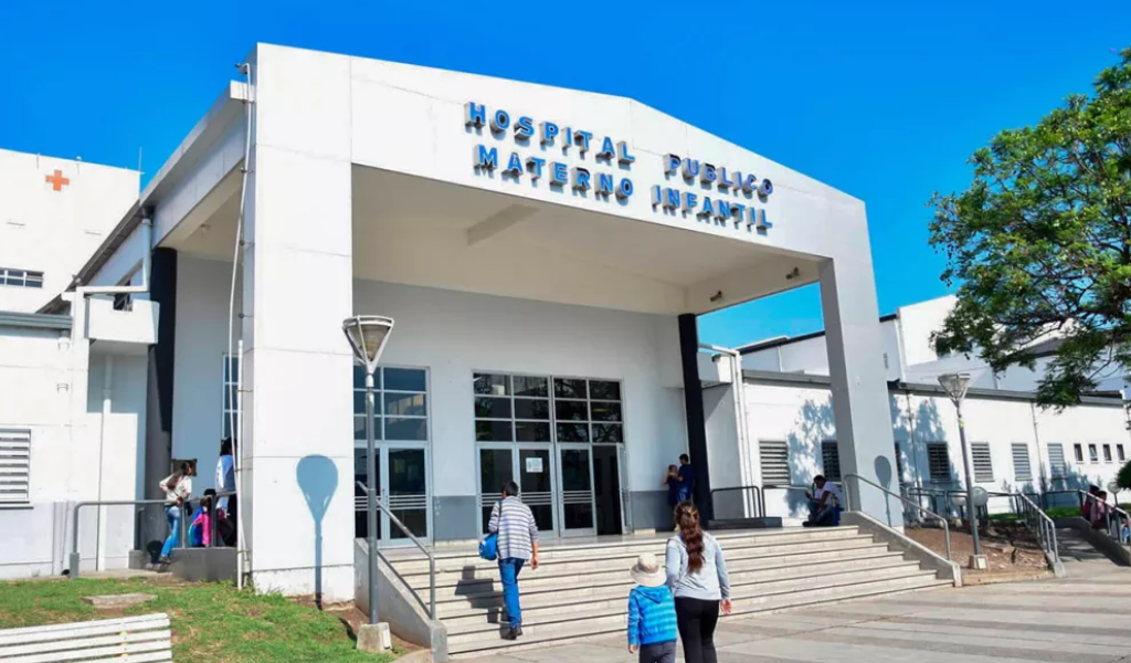 Tras 8 meses de internación el hospital Materno Infantil dio el alta a un niño con quemaduras graves: "Julián fue sometido a más de 75 intervenciones quirúrgicas"