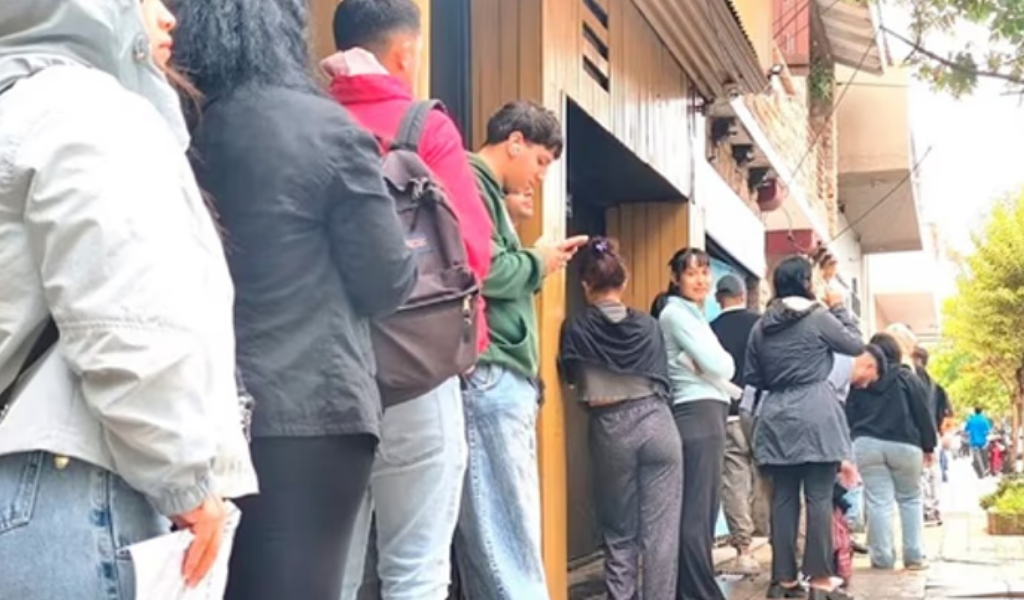 Crisis laboral: casi el 70% de los jóvenes argentinos no tiene empleo registrado