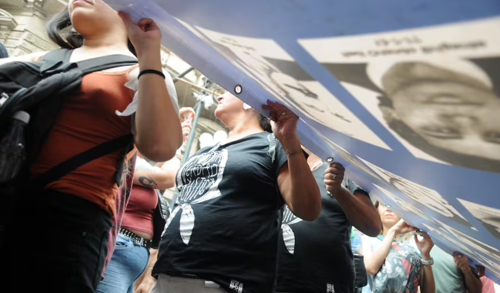 Un estudio de la UBA y el CELS reveló que 7 de cada 10 argentinos condenan a la dictadura militar