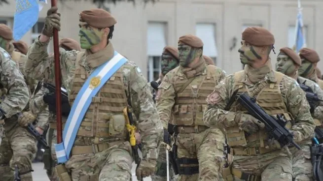 El Gobierno otorgó un bono extraordinario de $50.000 para las Fuerzas Armadas y de seguridad federal