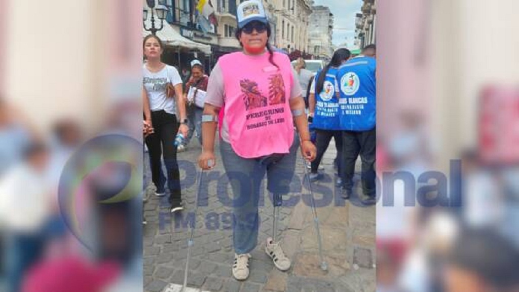 La fuerza de la FE: una salteña que perdió su pierna en un accidente peregrinó en el Milagro con una prótesis