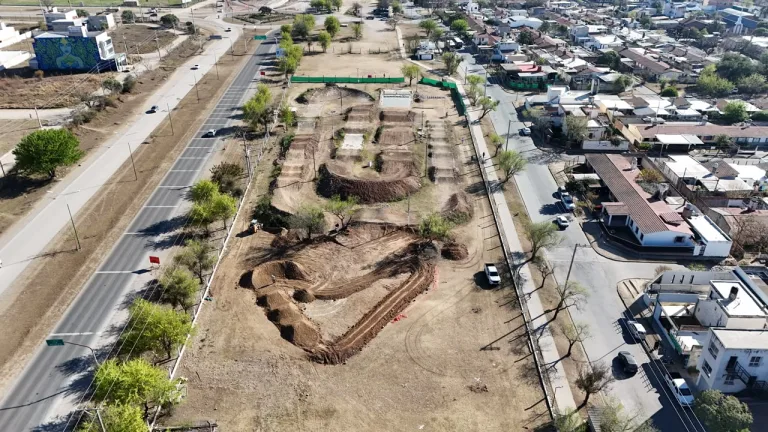 El Municipio de Salta comenzó el reacondicionamiento del Bike Park de zona norte