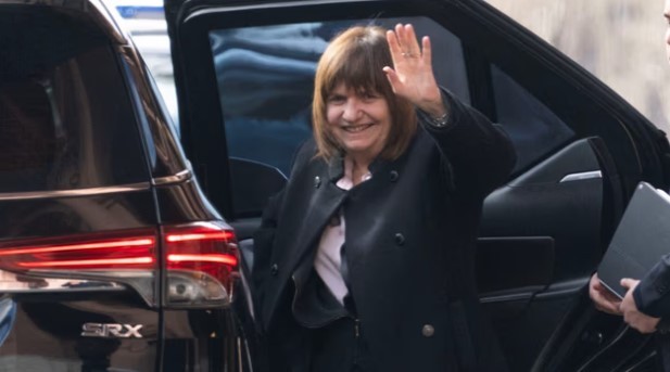 Bullrich calificó de mentiroso a Santilli por los cambios en el Presupuesto: “No vale decir algo que no es”