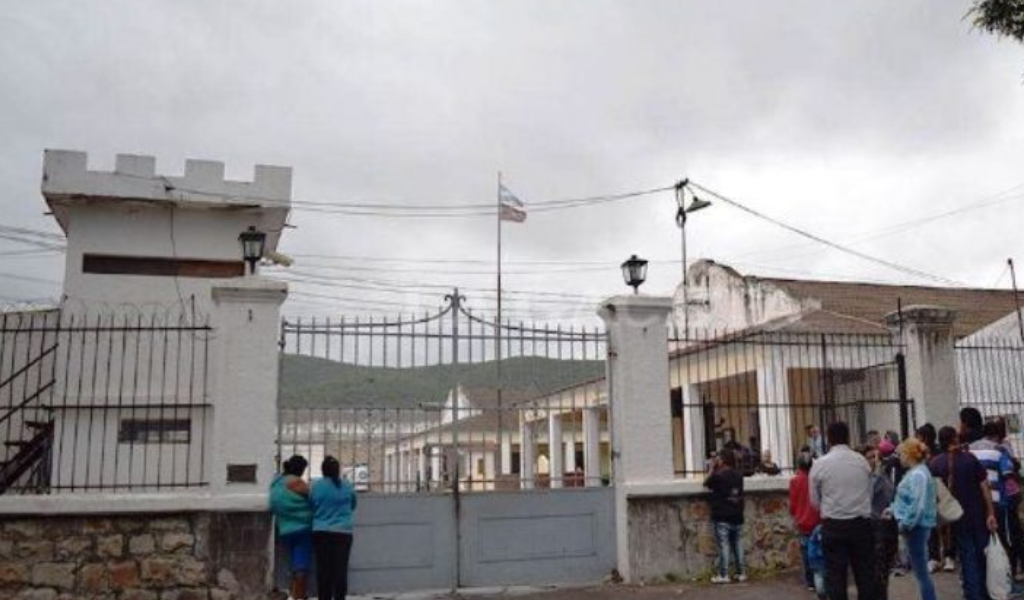 Imputaron a la mujer que en una visita intentó ingresar cocaína y marihuana a la Cárcel de Villa Las Rosas