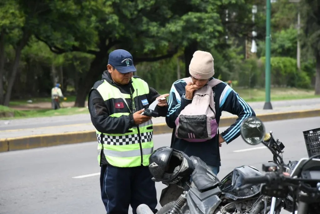 Si cometiste una infracción de tránsito en la ciudad de  Salta, ahora podés saldarla con trabajo comunitario