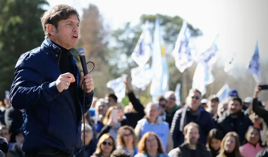 Kicillof: "La plana mayor del Ministerio de Economía de Argentina, son todos JP Morgan. Esto no está bien, es muy oscuro"