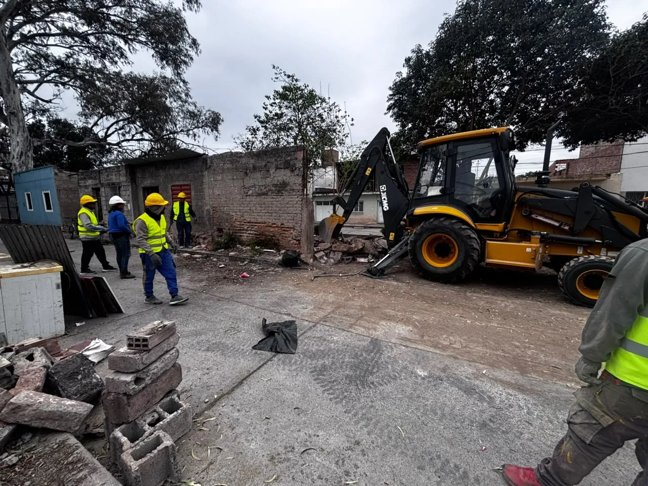 El muicipio sigue recuperando espacios públicos: Por pedido de los vecinos se levantó una estructura en pasaje Tineo