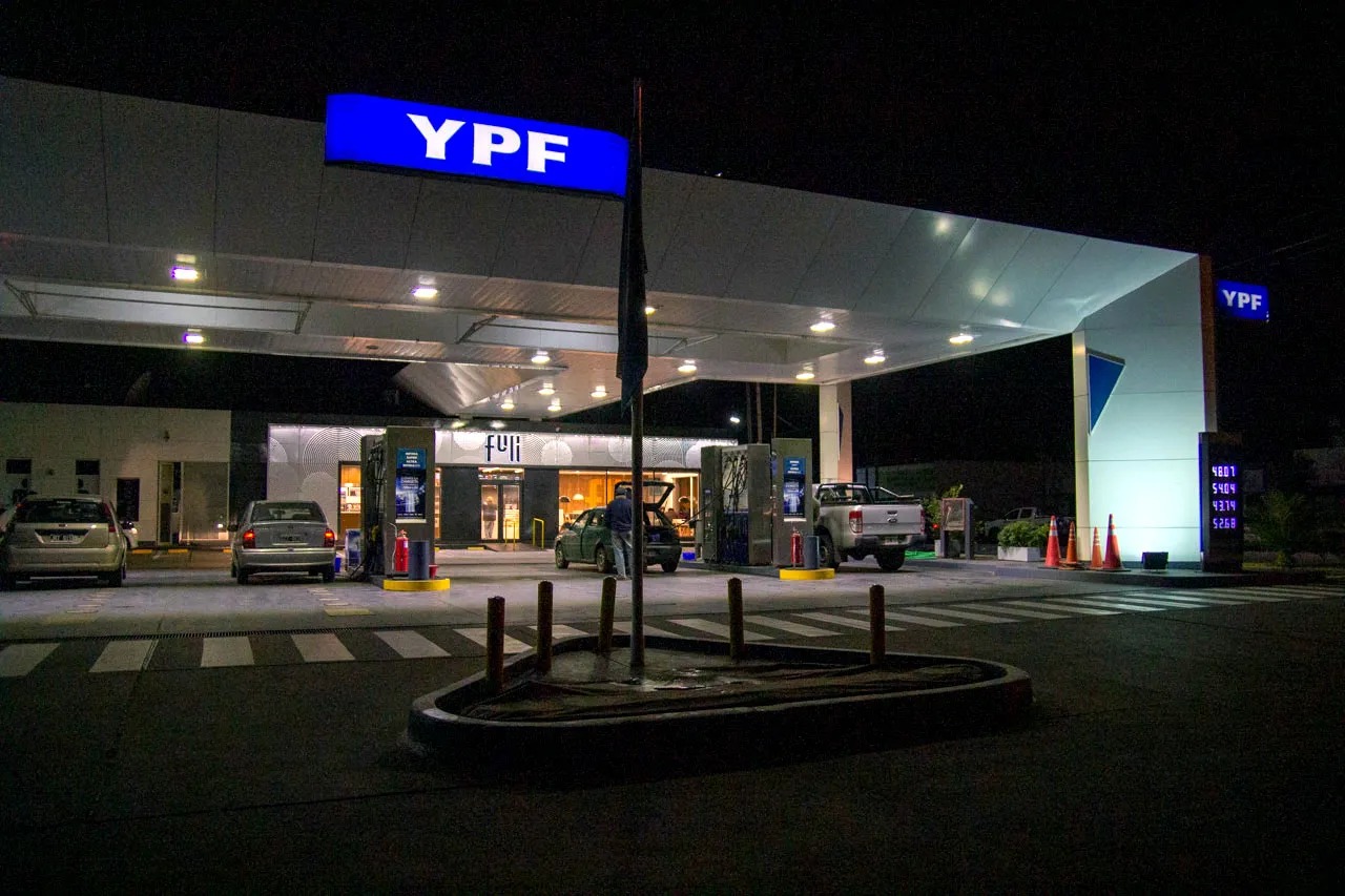La crisis llegó a las estaciones de servicio en Salta: Despiden trabajadores por la caída en las ventas de combustible