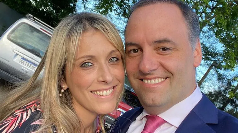 Presunto enriquecimiento ilícito: La Justicia analiza 21 viajes de Manuel Adorni y gastos millonarios junto a su esposa